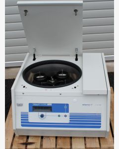 Sigma 4K15 Centrifuge