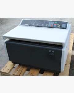 Hettich Rotanta/AP 4302 Centrifuge