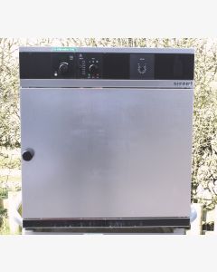 Memmert BE500 Incubator