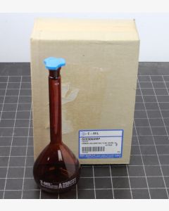 Bibby E-MIL 250ml Amber Volumetric Flask with stopper