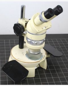 Wild M5 Stereomicroscope on transmitted-light stand