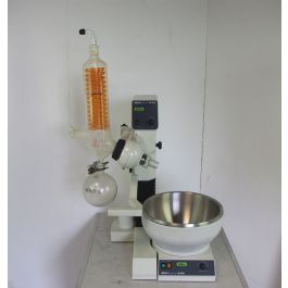 Buchi Rotavaporator R114 and B480 waterbath
